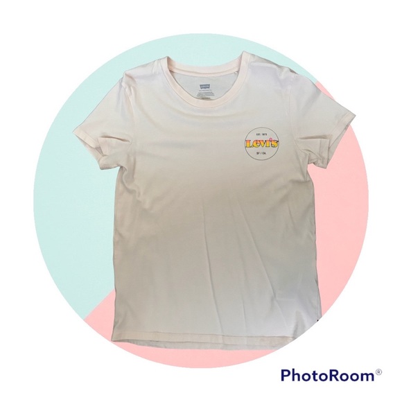 Levi’s Pink Tshirt - Picture 1 of 5